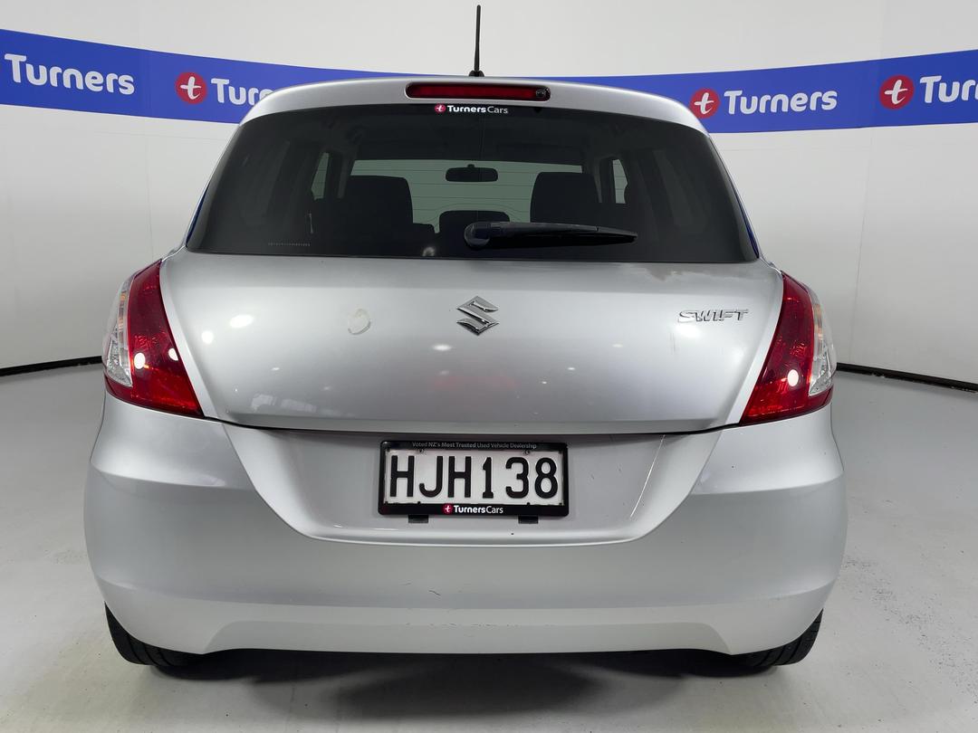 Photo '6' of Suzuki Swift