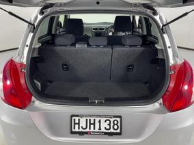 Photo '14' of Suzuki Swift