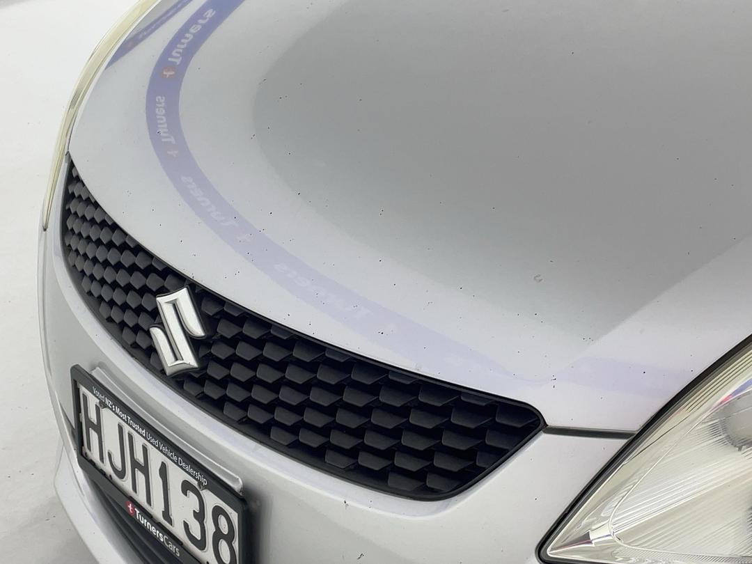 Photo '25' of Suzuki Swift
