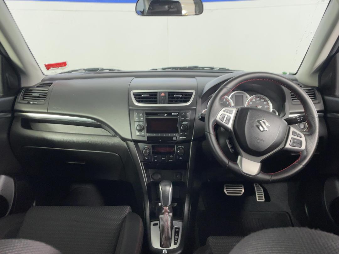 Photo '17' of Suzuki Swift