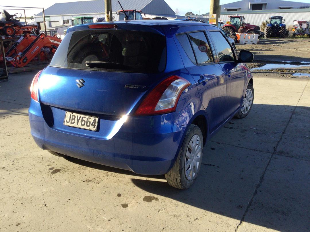 Photo '7' of Suzuki Swift Photo '7' of Suzuki Swift