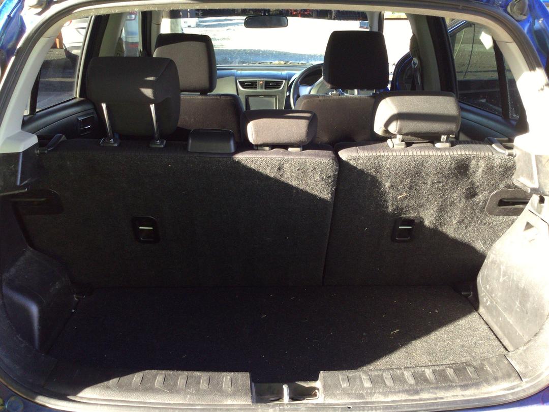 Photo '17' of Suzuki Swift Photo '17' of Suzuki Swift