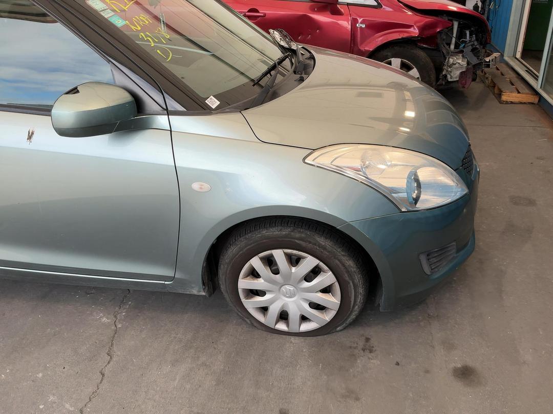 Photo '3' of Suzuki Swift Photo '3' of Suzuki Swift