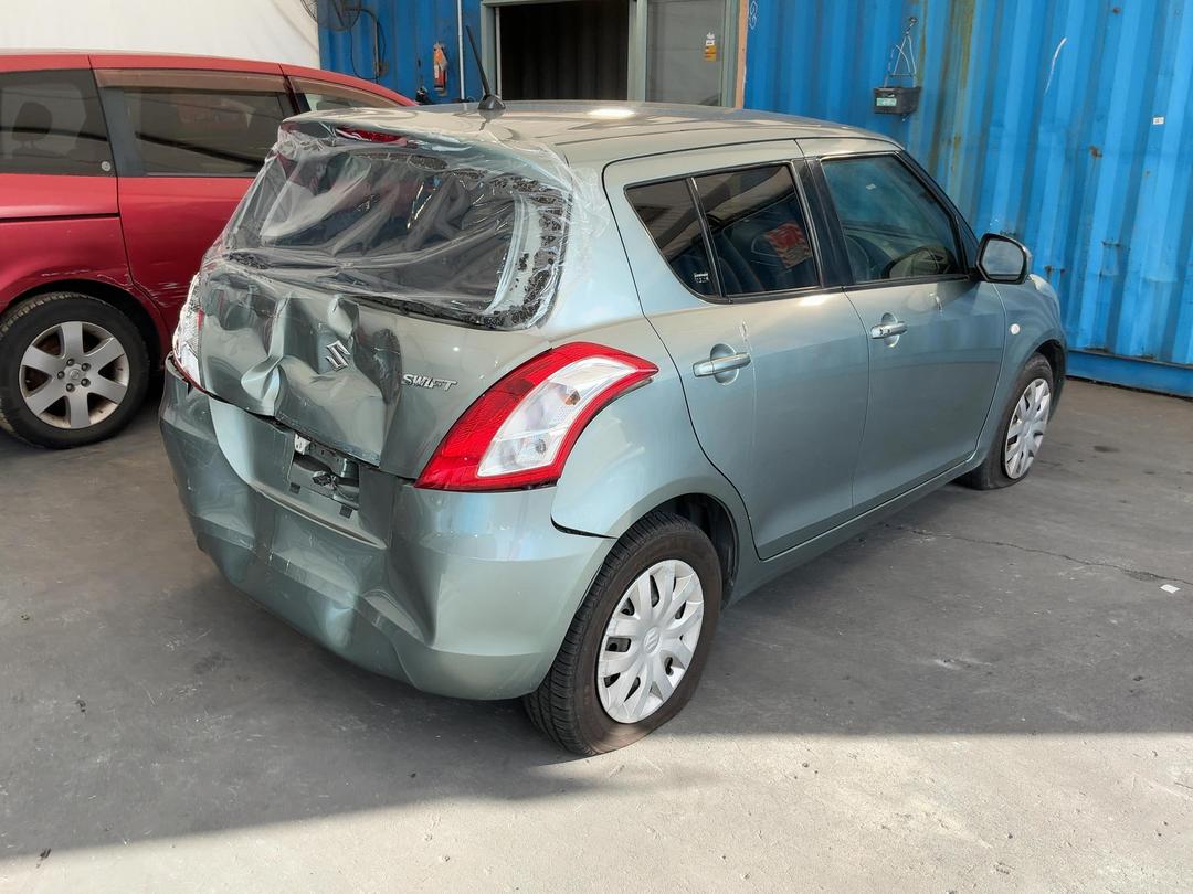 Photo '15' of Suzuki Swift Photo '15' of Suzuki Swift