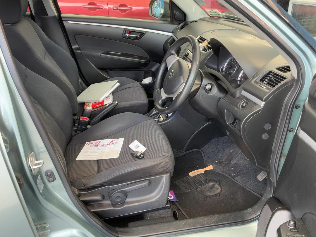 Photo '19' of Suzuki Swift Photo '19' of Suzuki Swift