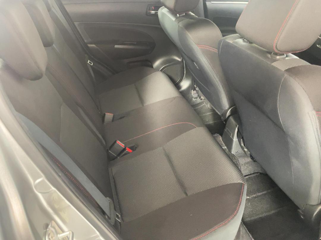 Photo '18' of Suzuki Swift Photo '18' of Suzuki Swift