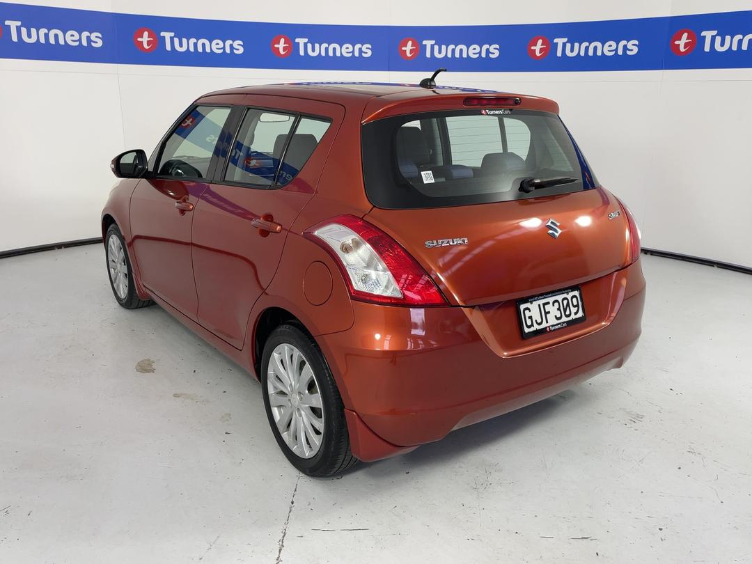 Photo '5' of Suzuki Swift