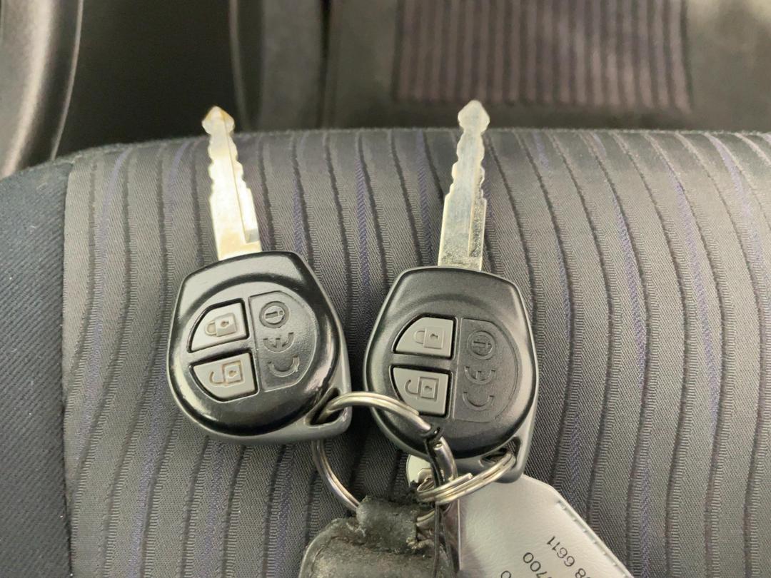 Photo '22' of Suzuki Swift