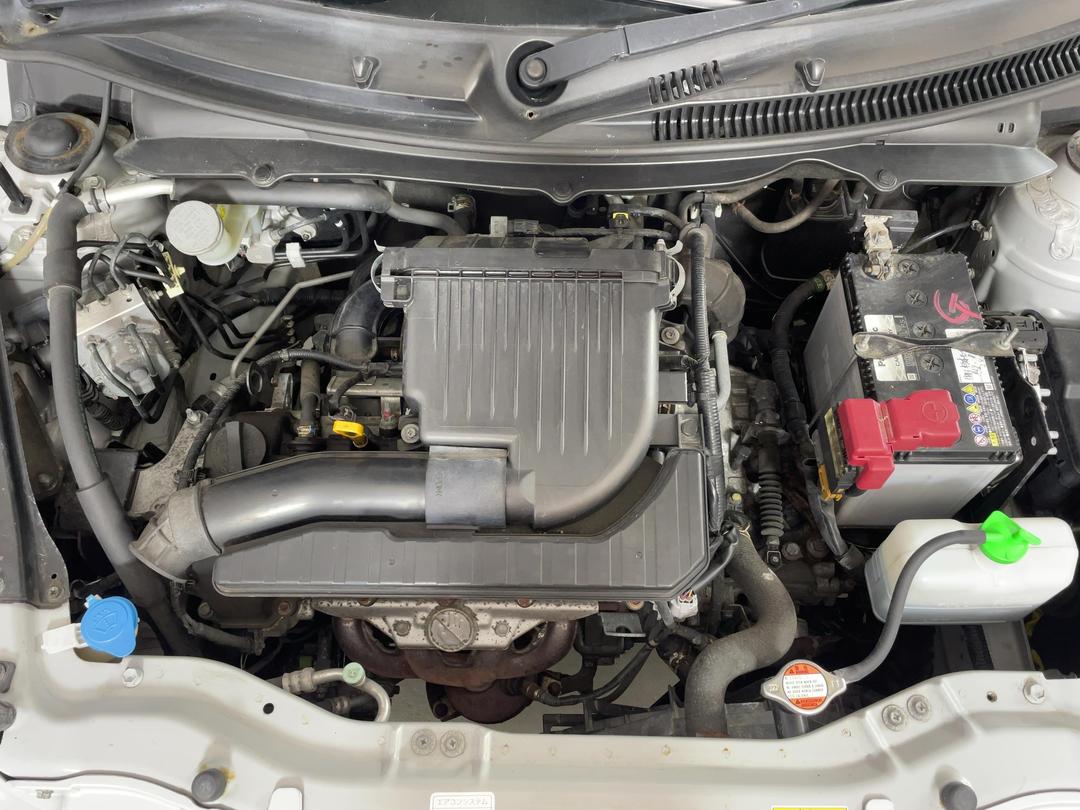 Photo '13' of Suzuki Swift