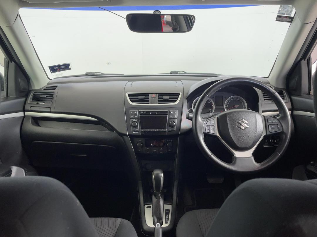 Photo '17' of Suzuki Swift