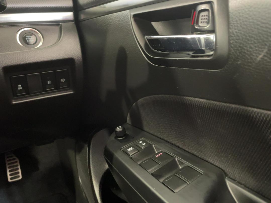 Photo '26' of Suzuki Swift