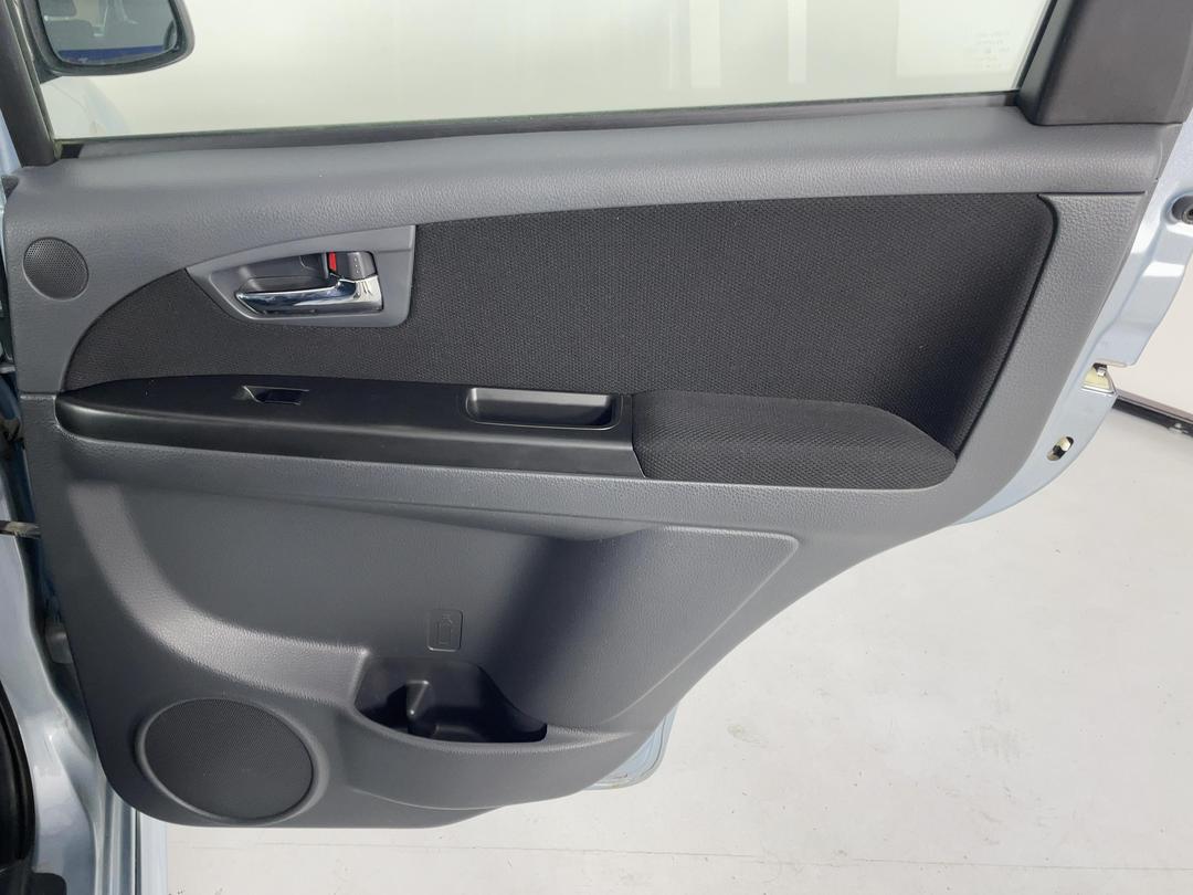Photo '19' of Suzuki SX4
