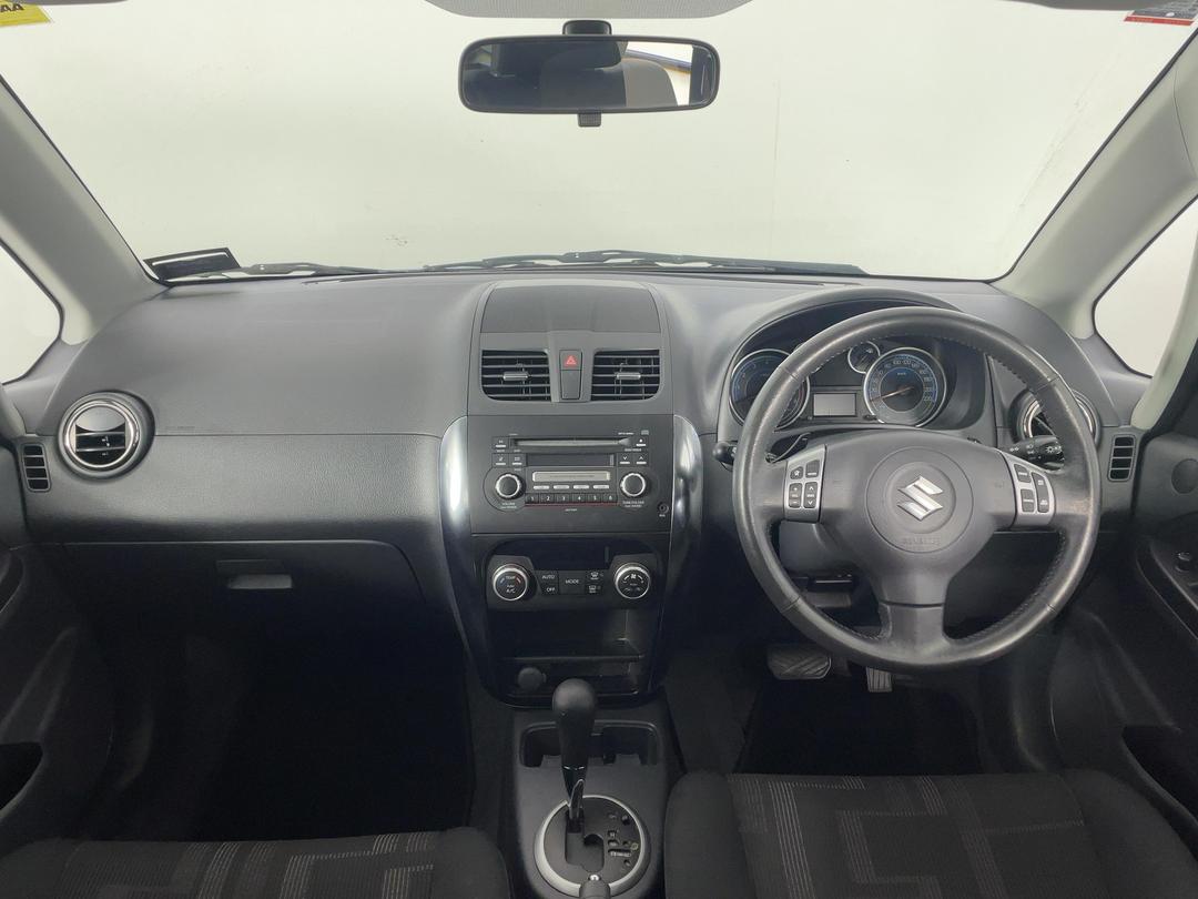 Photo '17' of Suzuki SX4