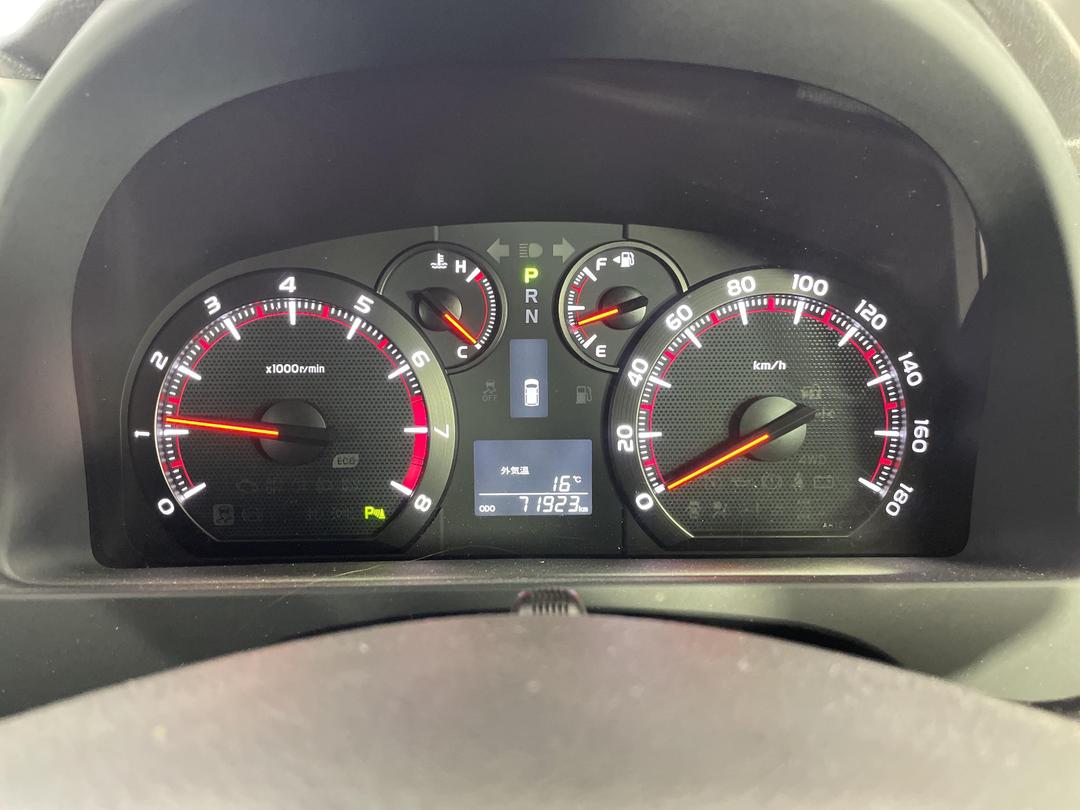 Photo '20' of Toyota Alphard