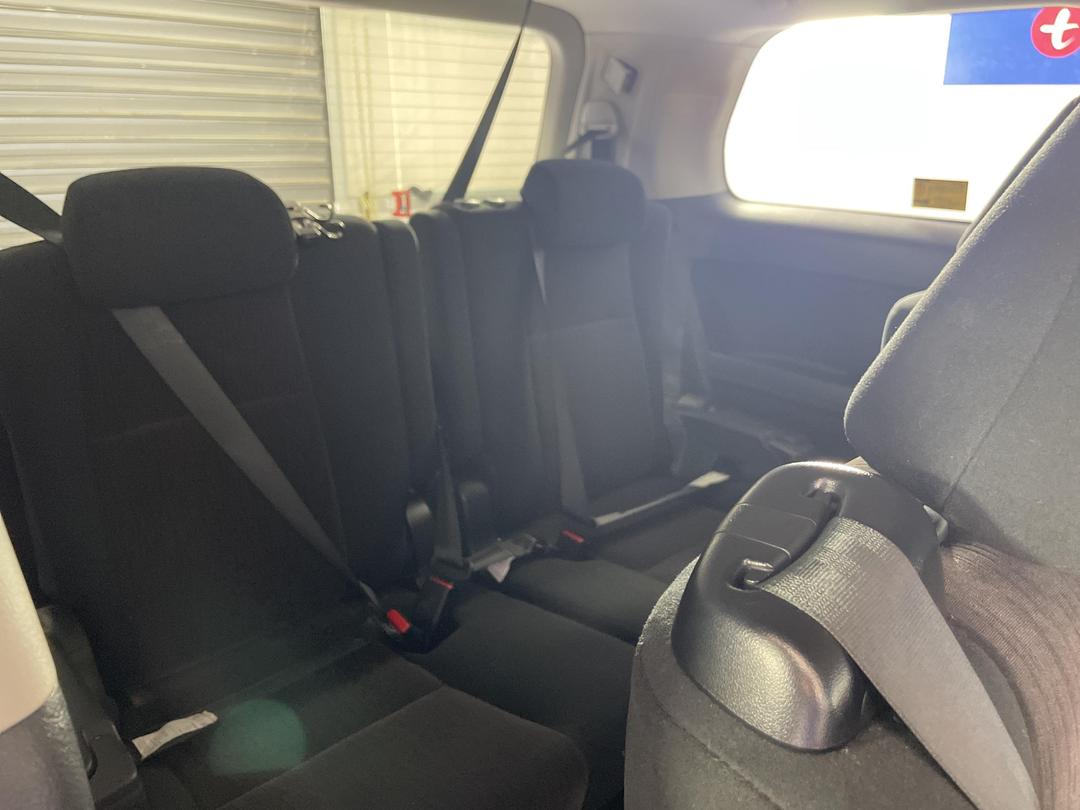 Photo '22' of Toyota Alphard