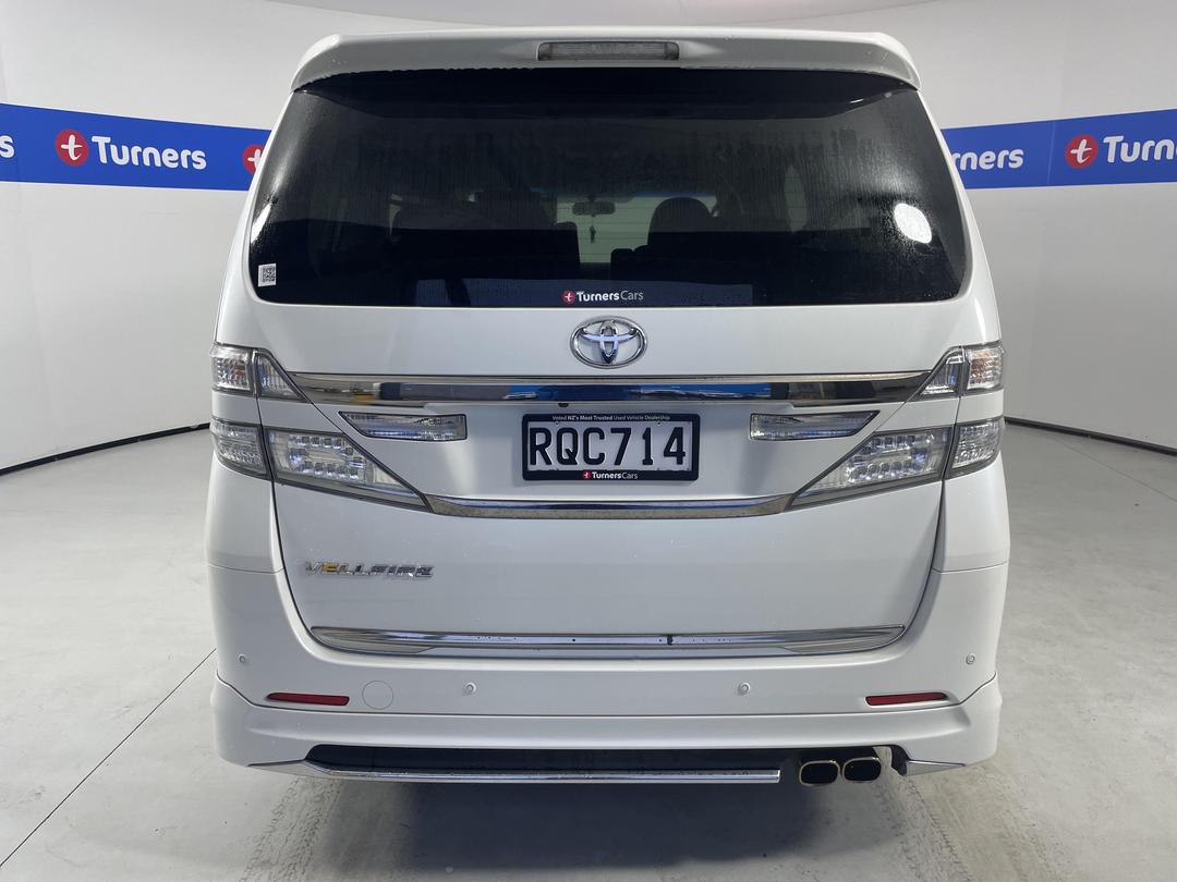 Photo '6' of Toyota Alphard