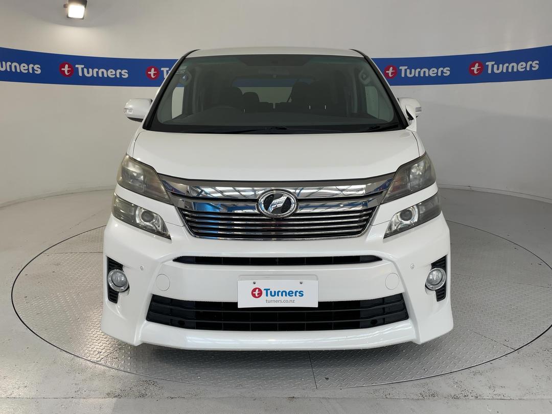 Photo '2' of Toyota Alphard