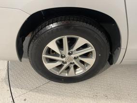 Photo '12' of Toyota Alphard