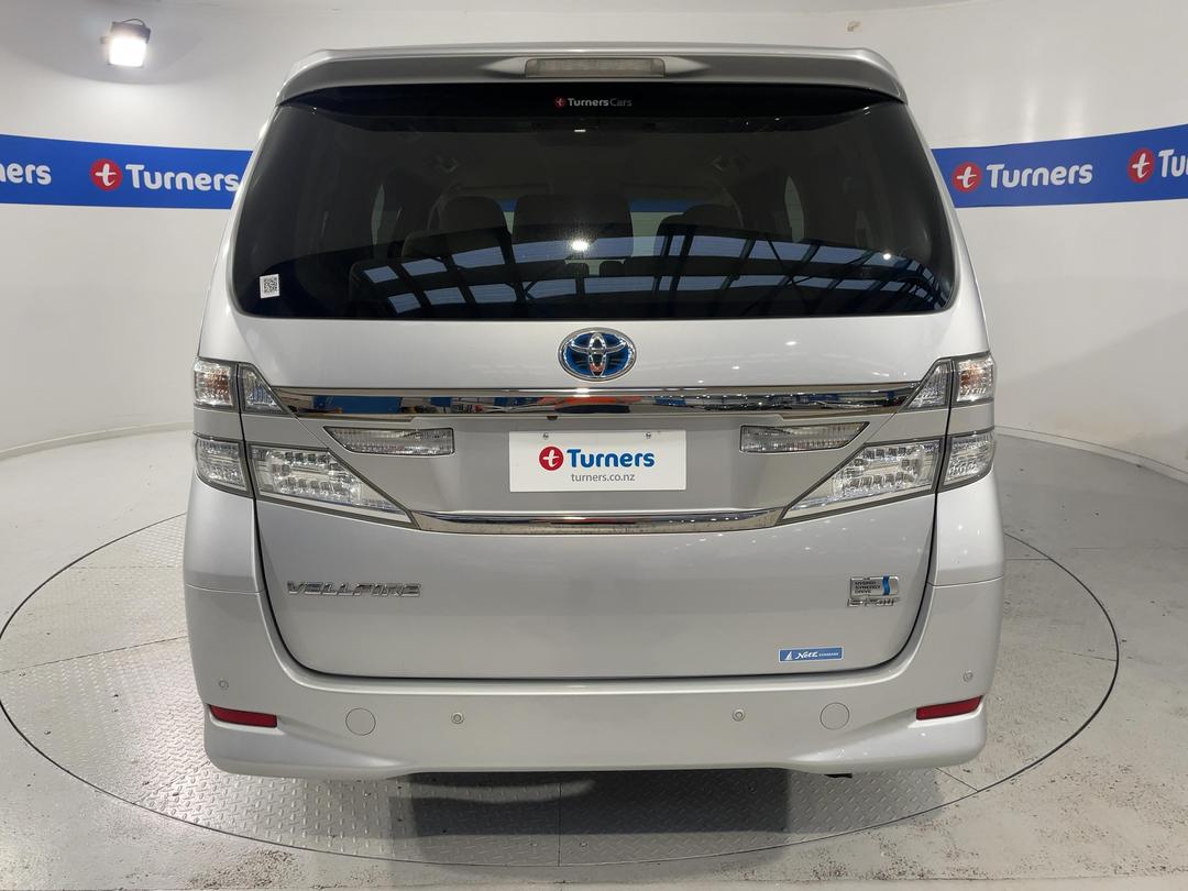 Photo '6' of Toyota Alphard