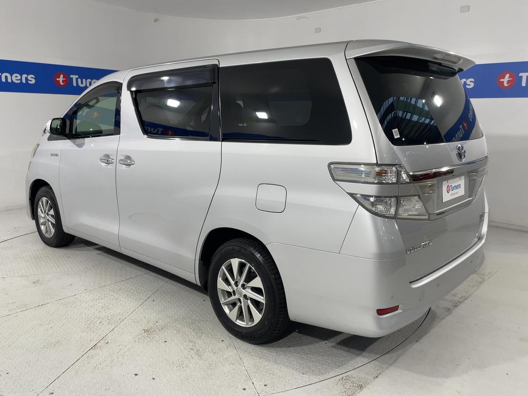 Photo '5' of Toyota Alphard