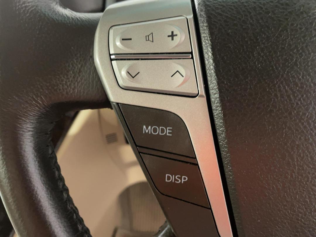 Photo '26' of Toyota Alphard