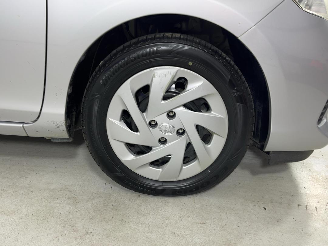 Photo '9' of Toyota Aqua
