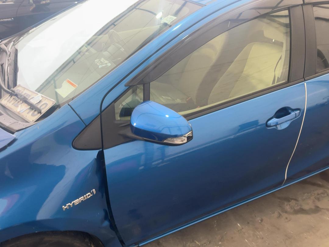 Photo '8' of Toyota Aqua Photo '8' of Toyota Aqua