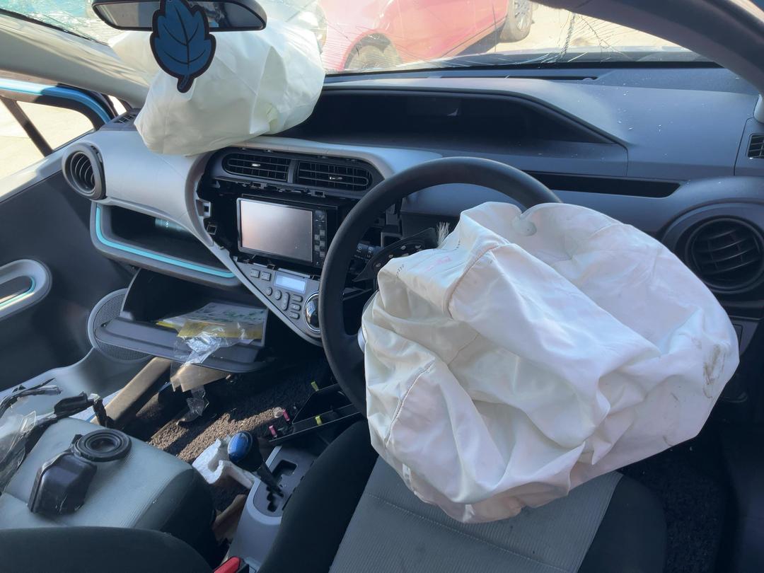 Photo '10' of Toyota Aqua