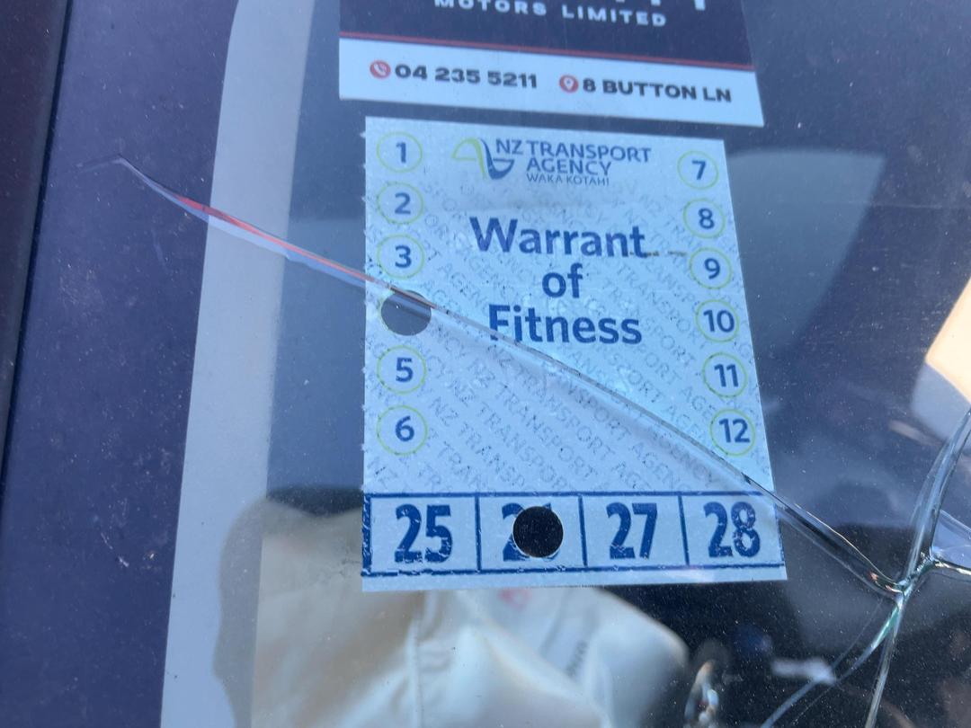 Photo '14' of Toyota Aqua