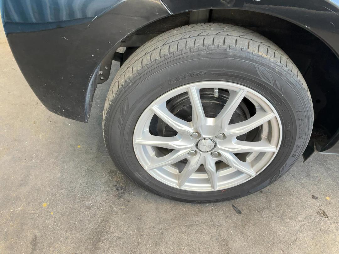 Photo '9' of Toyota Aqua Hybrid