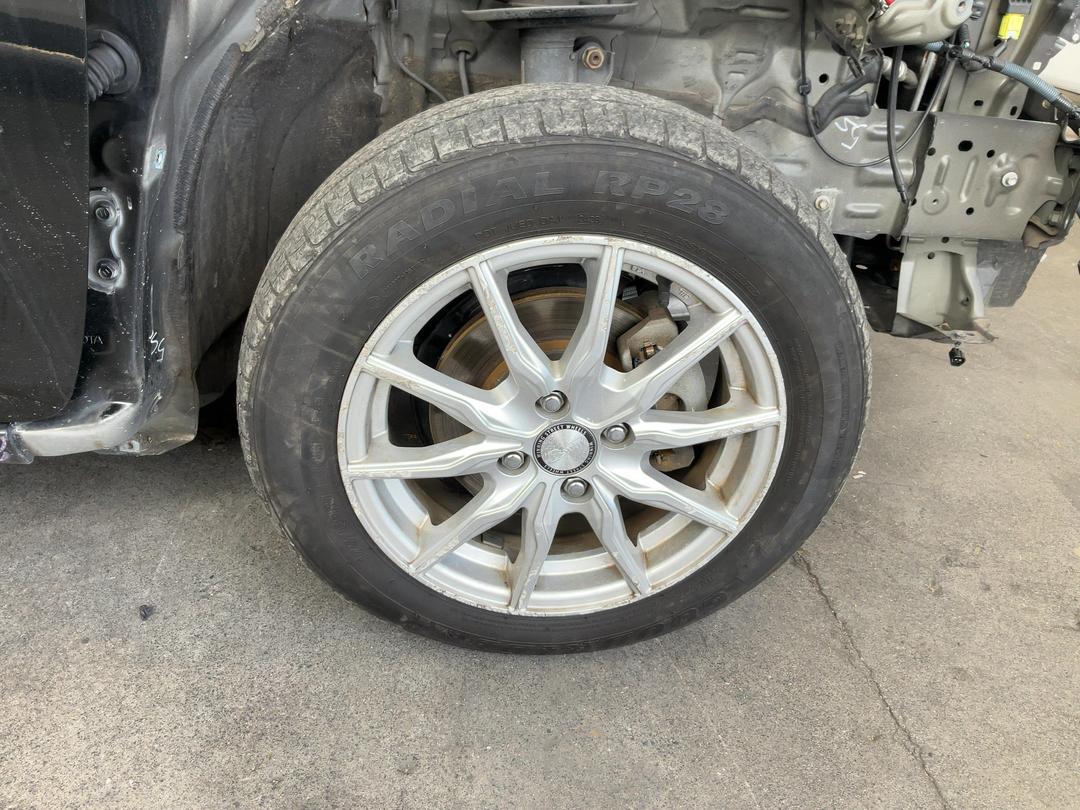 Photo '10' of Toyota Aqua Hybrid