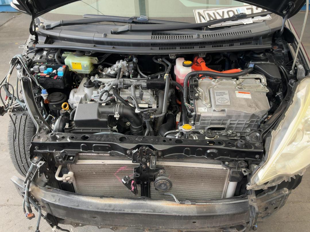 Photo '20' of Toyota Aqua Hybrid