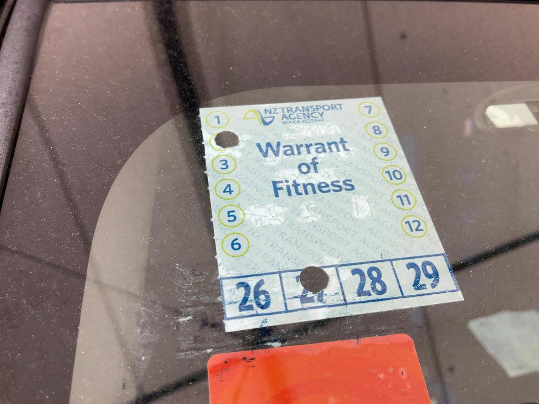 Photo '26' of Toyota Aqua Hybrid