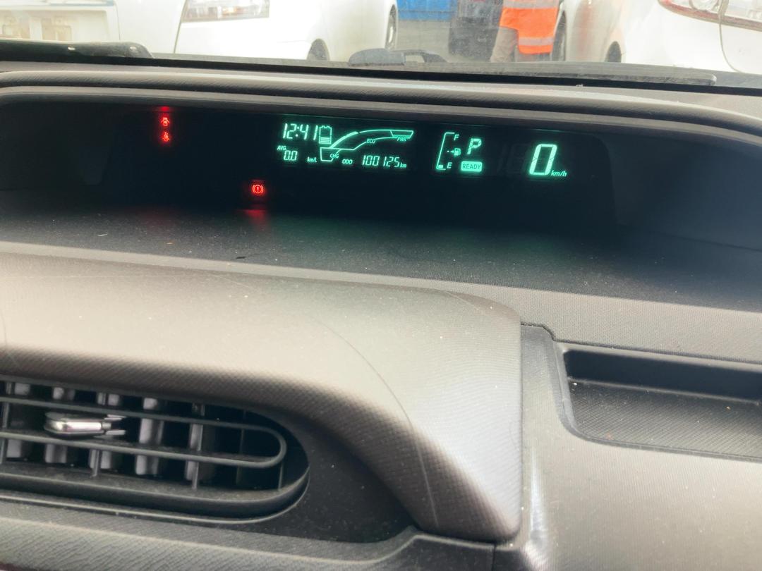 Photo '16' of Toyota Aqua