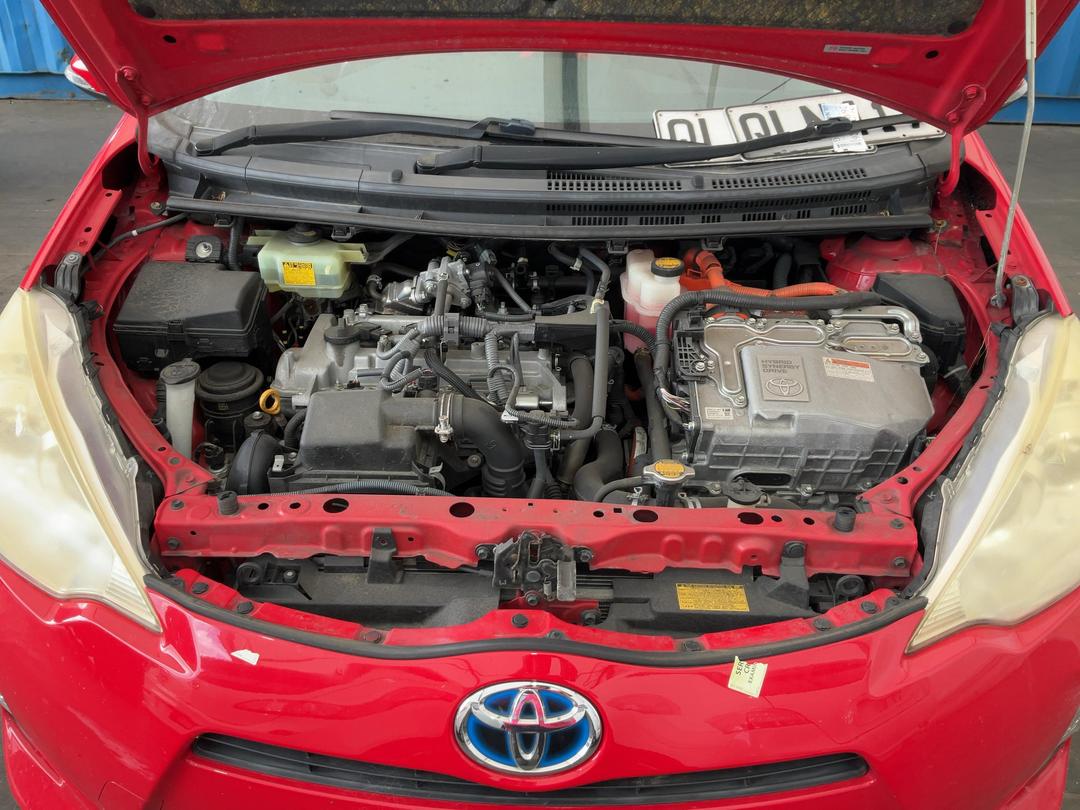 Photo '17' of Toyota Aqua