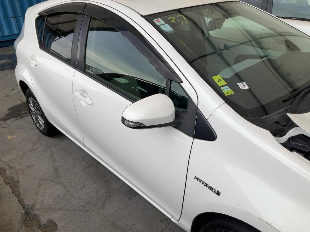 Photo '3' of Toyota Aqua