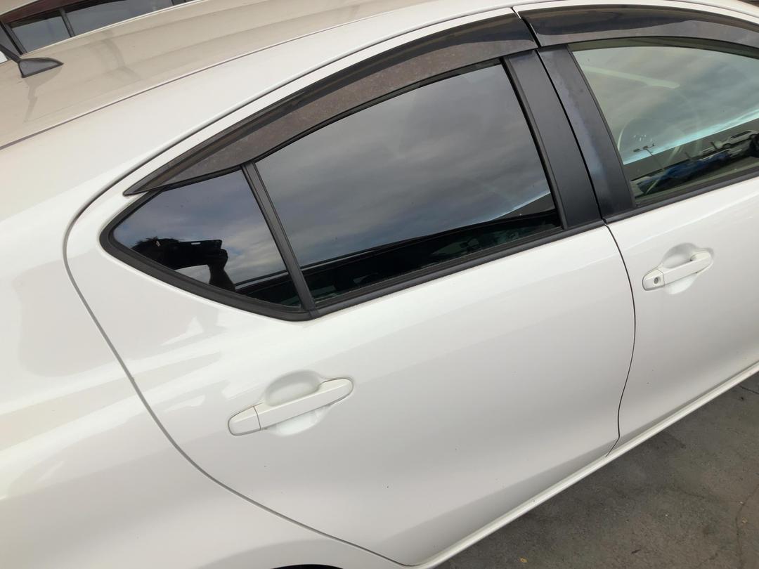 Photo '15' of Toyota Aqua