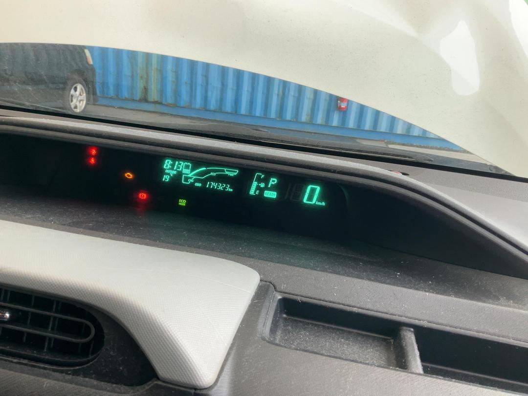 Photo '18' of Toyota Aqua