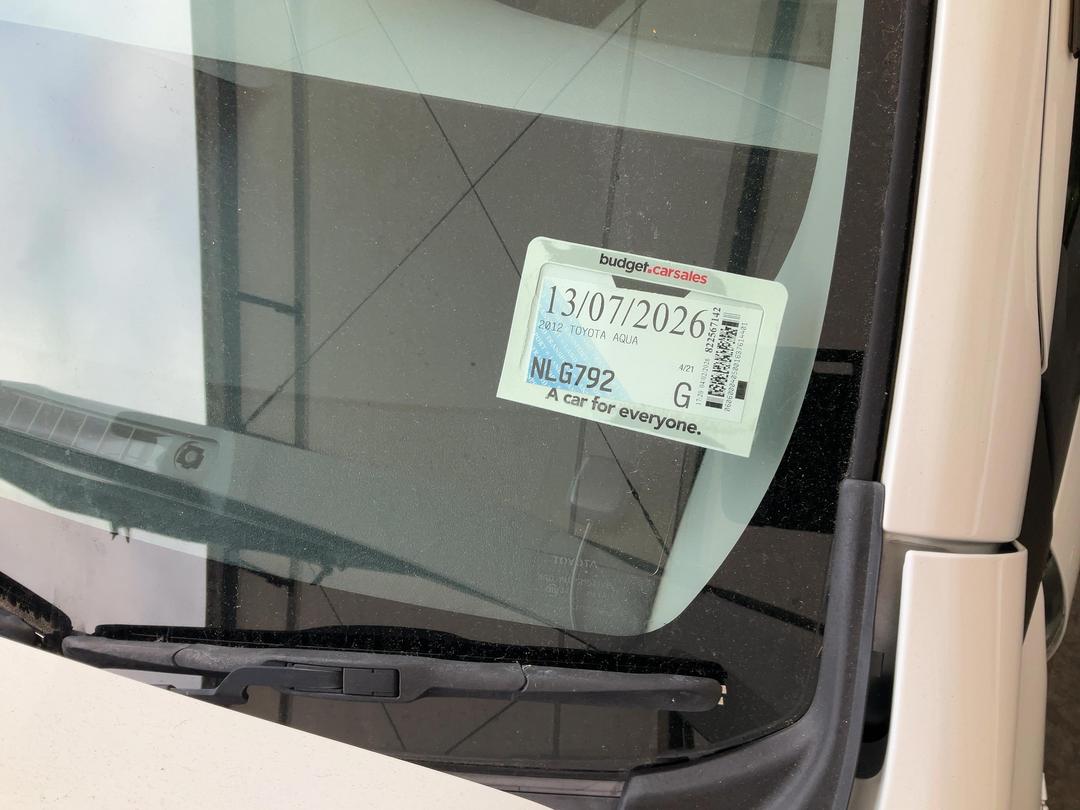 Photo '25' of Toyota Aqua