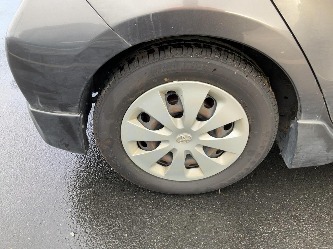 Photo '9' of Toyota Aqua