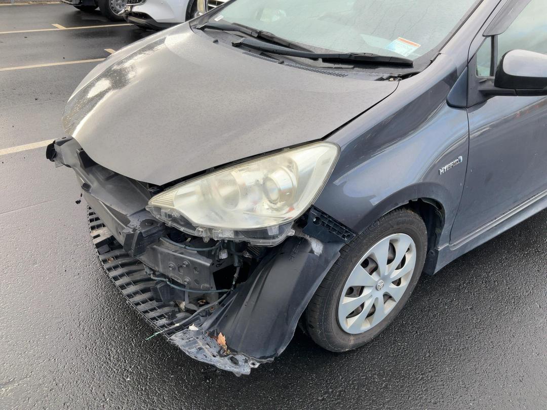 Photo '14' of Toyota Aqua