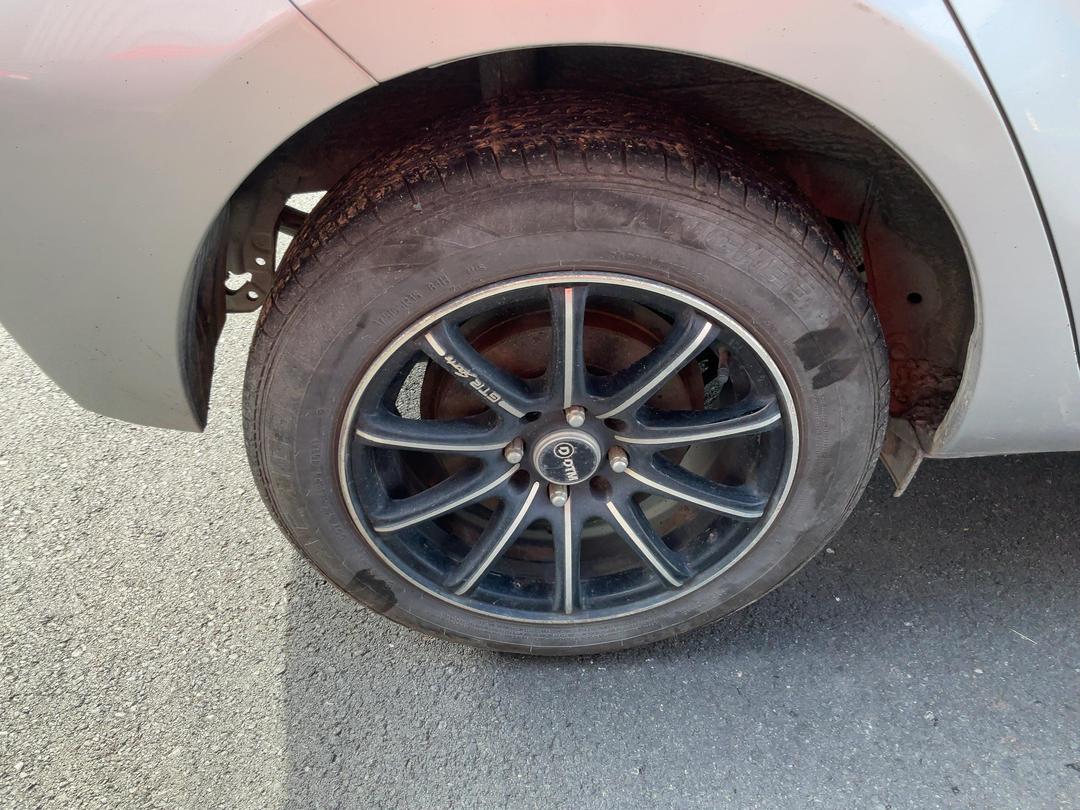 Photo '9' of Toyota Aqua Hybrid