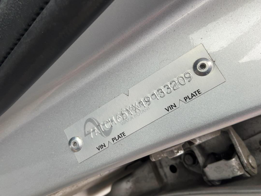 Photo '9' of Toyota Aqua Hybrid