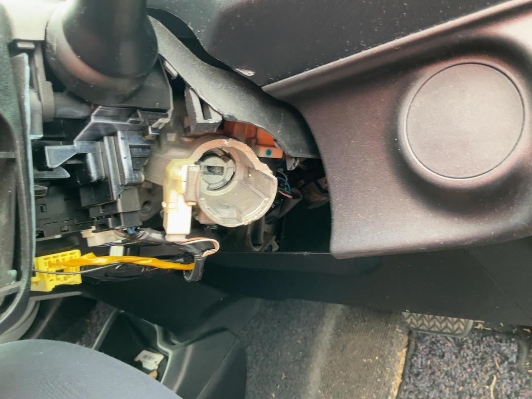 Photo '13' of Toyota Aqua Hybrid