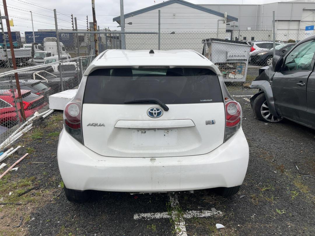 Photo '5' of Toyota Aqua