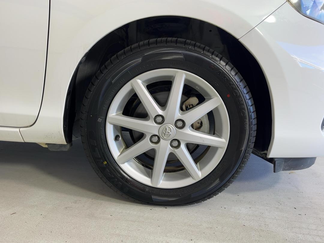Photo '9' of Toyota Aqua