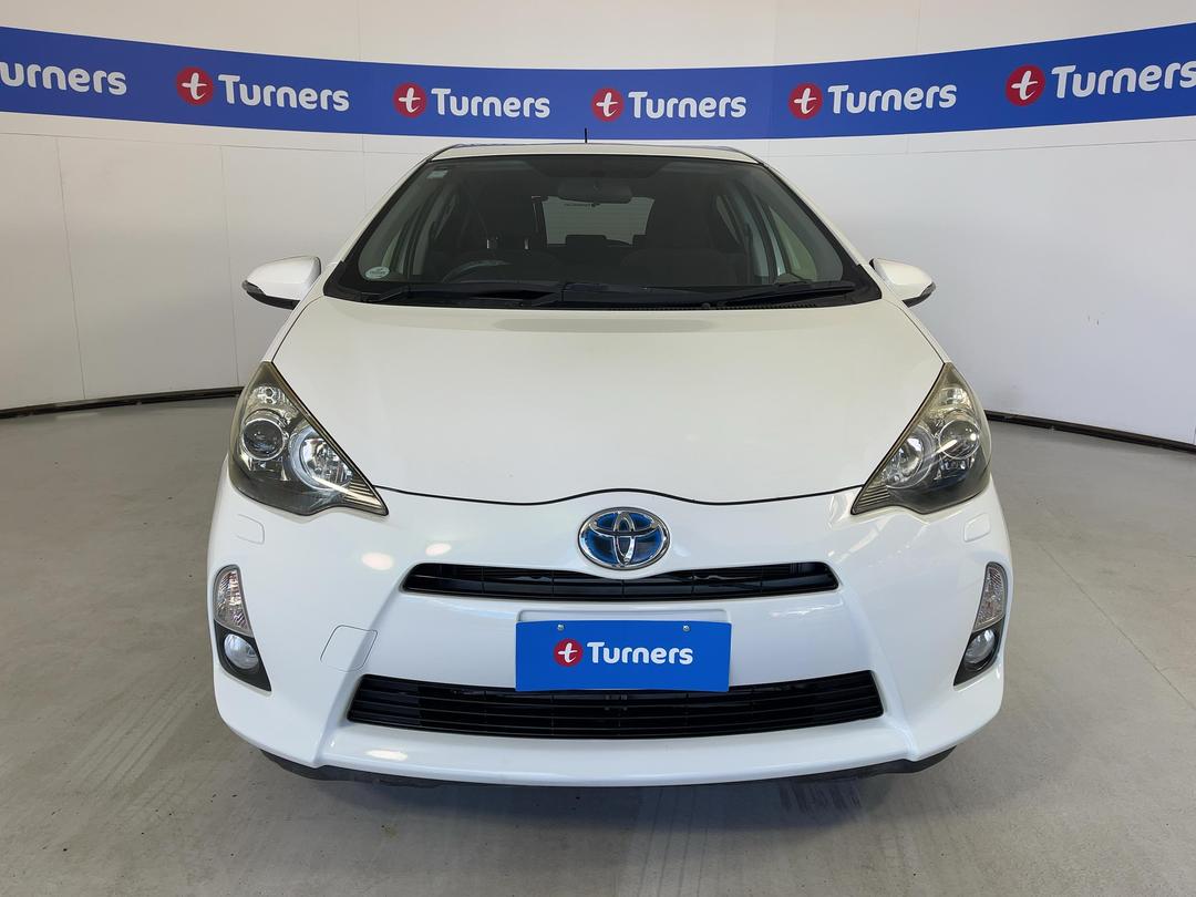 Photo '2' of Toyota Aqua