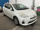 Thumbnail '1' of Toyota Aqua