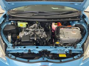 Photo '13' of Toyota Aqua