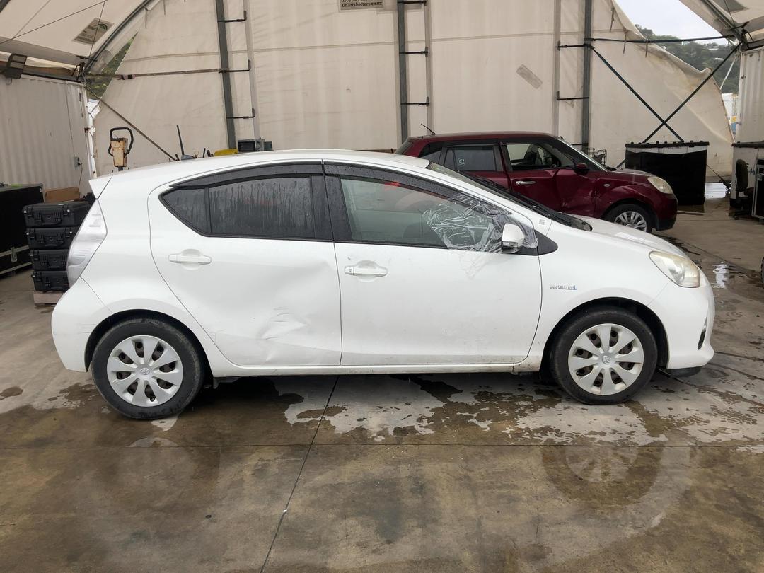 Photo '8' of Toyota Aqua